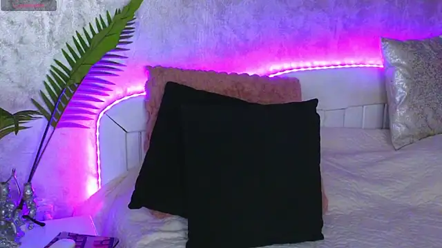 Aelorya online show from 11/27/25, 05:35