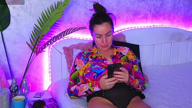 Aelorya online show from 09/24/25, 04:46