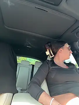 sweetsirenn online show from 10/01/25, 04:11