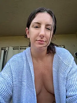 Snapshot of sweetsirenn chatting on 07/27/26, 12:56 sweetsirenn online show from 07/27/26, 12:56