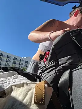 sweetsirenn online show from 11/17/25, 02:54