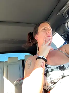 sweetsirenn online show from 10/31/25, 02:57