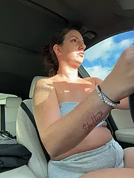 sweetsirenn online show from 12/17/25, 01:05