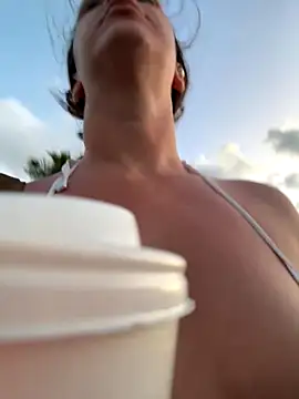 sweetsirenn online show from 10/24/25, 11:09