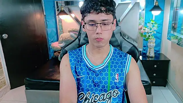 jacobs shelby online show from 12/02/25, 03:52