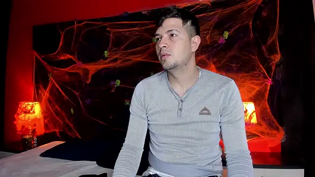 Snapshot of Isa_Anderson09 chatting on 10/11/25, 01:12 Isa Anderson09 online show from 10/11/25, 01:12