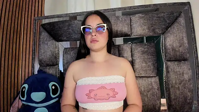 Cherry  Hot online show from 09/25/25, 10:27