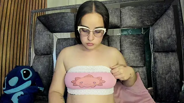 Cherry  Hot online show from 10/24/25, 12:20