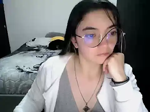 Snapshot of Came-II chatting on 02/06/26, 01:34 Came-II online show from 02/06/26, 01:34