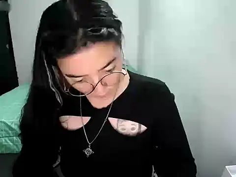 Snapshot of Came-II chatting on 01/15/26, 02:15 Came-II online show from 01/15/26, 02:15