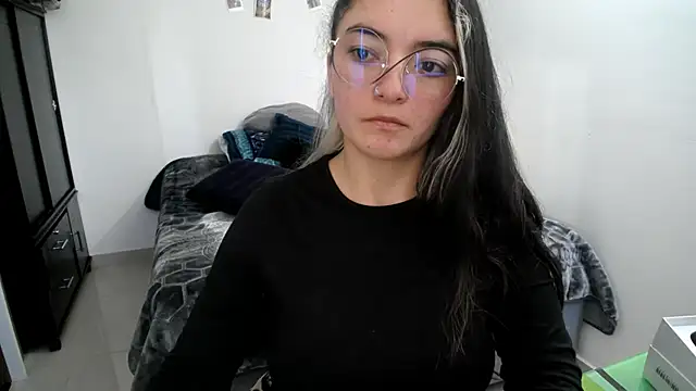 Snapshot of Came-II chatting on 09/22/25, 01:50 Came-II online show from 09/22/25, 01:50