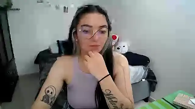 Snapshot of Came-II chatting on 10/01/25, 03:38 Came-II online show from 10/01/25, 03:38