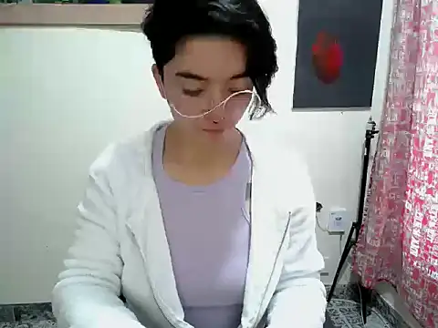Snapshot of Came-II chatting on 06/16/26, 11:43 Came-II online show from 06/16/26, 11:43