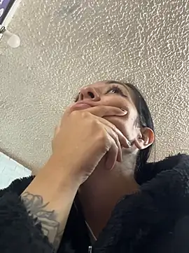 SALOME KORLAND online show from 11/20/25, 03:12