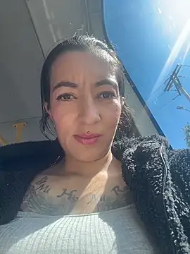 SALOME KORLAND online show from 12/17/25, 06:57