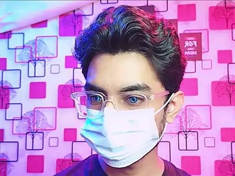 ChiseledCharm online show from 10/17/25, 07:37