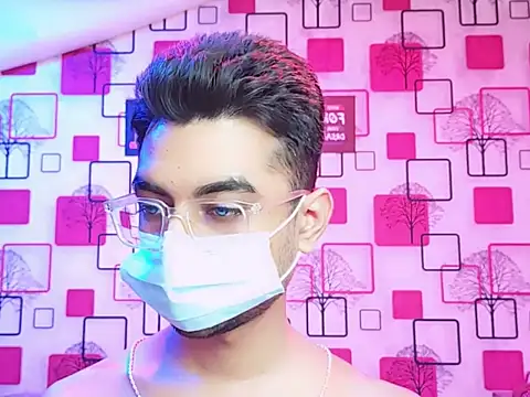 ChiseledCharm online show from 11/05/25, 07:06