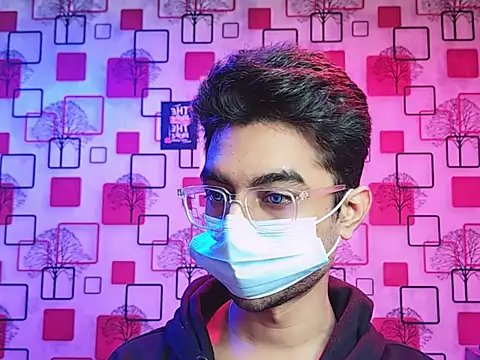 ChiseledCharm online show from 12/15/25, 08:47