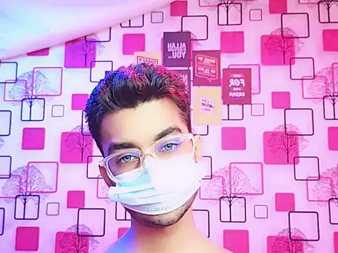 ChiseledCharm online show from 11/03/25, 08:01