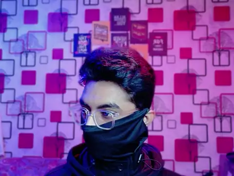 ChiseledCharm online show from 12/21/25, 06:53