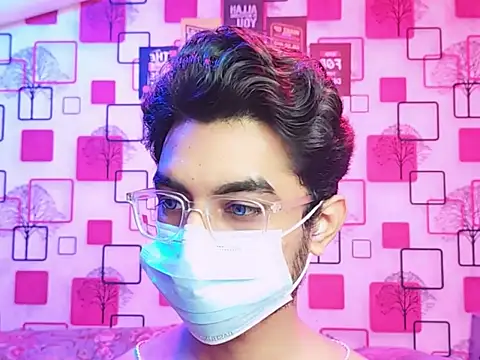 ChiseledCharm online show from 10/25/25, 07:36