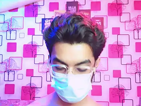 ChiseledCharm online show from 10/26/25, 07:47