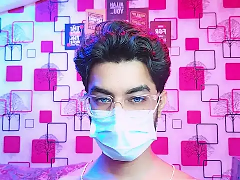 ChiseledCharm online show from 10/28/25, 06:29