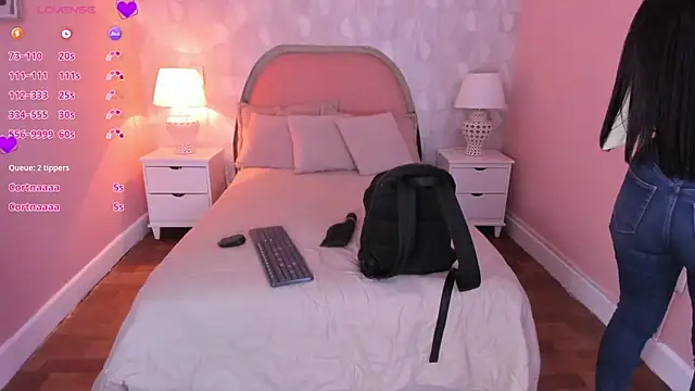 isabella milf  online show from 04/14/26, 08:14