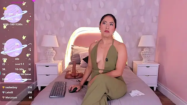 isabella milf  online show from 06/01/26, 07:13