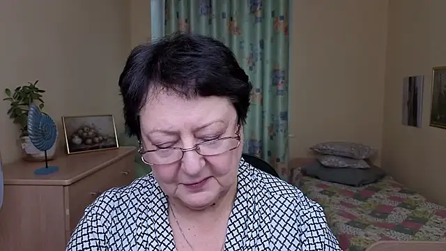 Margo Moll online show from 12/05/25, 07:40