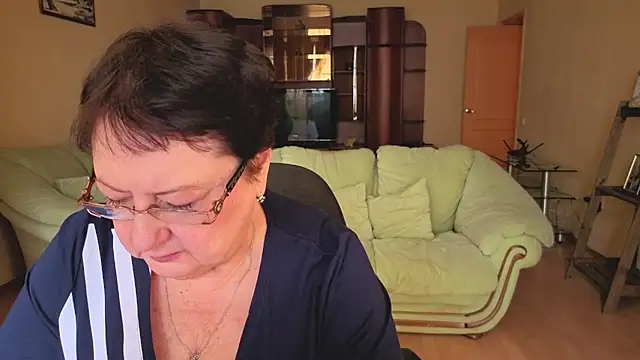 Snapshot of Margo_Moll chatting on 02/19/26, 12:13 Margo Moll online show from 02/19/26, 12:13