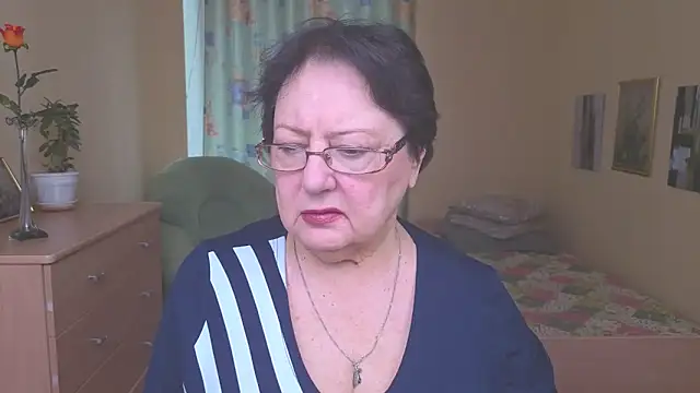 Snapshot of Margo_Moll chatting on 12/21/25, 08:38 Margo Moll online show from 12/21/25, 08:38