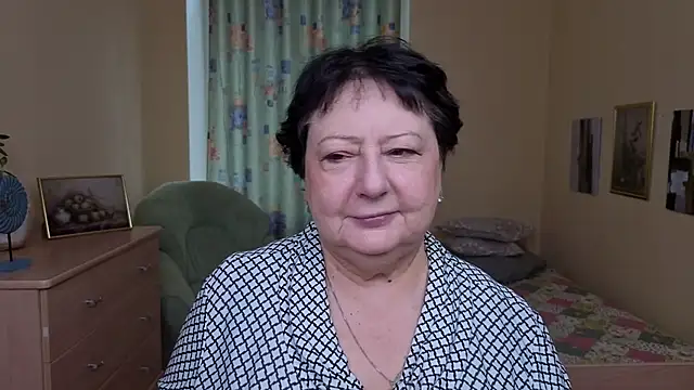 Margo Moll online show from 12/04/25, 07:40