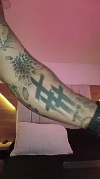 David tatto1 online show from 11/30/25, 02:34