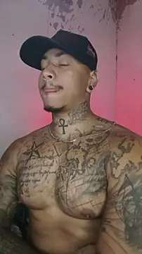 Snapshot of David_tatto1 chatting on 02/22/26, 07:15 David tatto1 online show from 02/22/26, 07:15