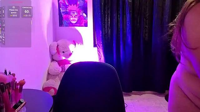 Gaby  Howards online show from 10/21/25, 07:02