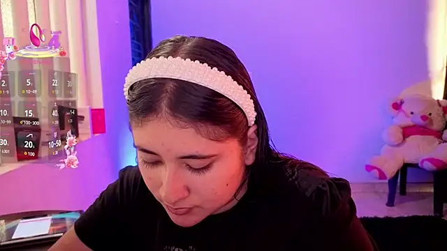 Gaby  Howards online show from 09/15/25, 07:47