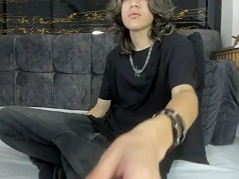 Diamond twink online show from 02/14/26, 03:01