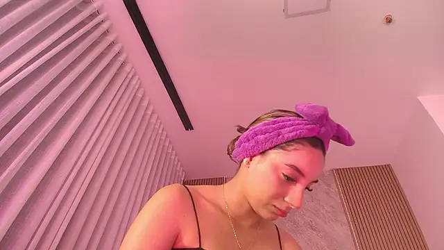 Snapshot of celeste_moonx chatting on 02/13/26, 11:54 celeste moonx online show from 02/13/26, 11:54