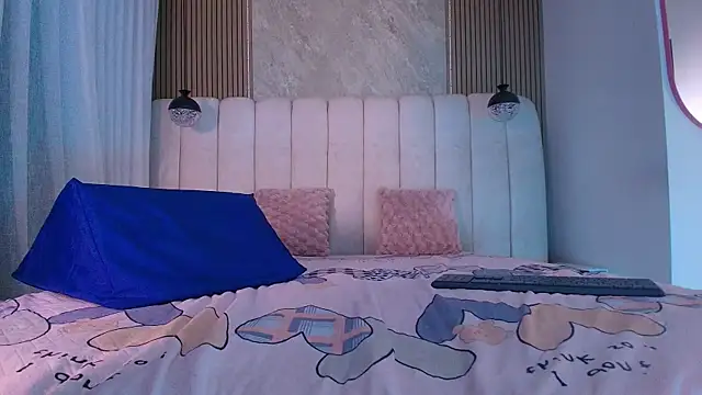 celeste moonx online show from 07/03/26, 12:00