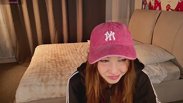 Snapshot of sillybloom chatting on 05/23/26, 03:16 sillybloom online show from 05/23/26, 03:16