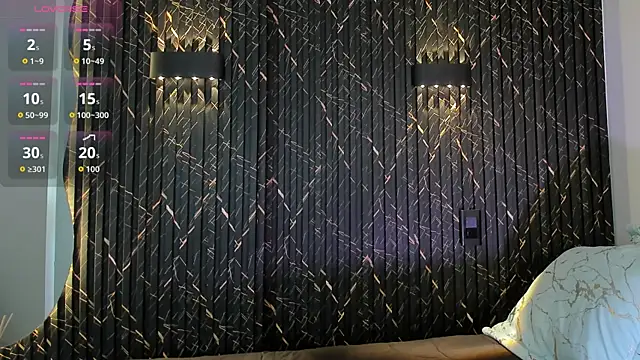 ZOETTAYLOR online show from 10/10/25, 07:25