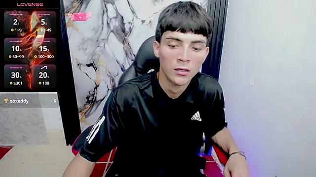 Thommy cute online show from 12/05/25, 02:32