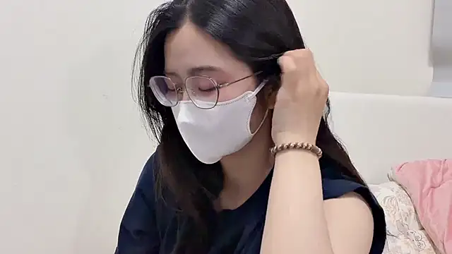 Snapshot of LHeart chatting on 02/23/26, 01:55 LHeart online show from 02/23/26, 01:55