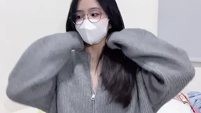 Snapshot of LHeart chatting on 11/08/25, 02:31 LHeart online show from 11/08/25, 02:31