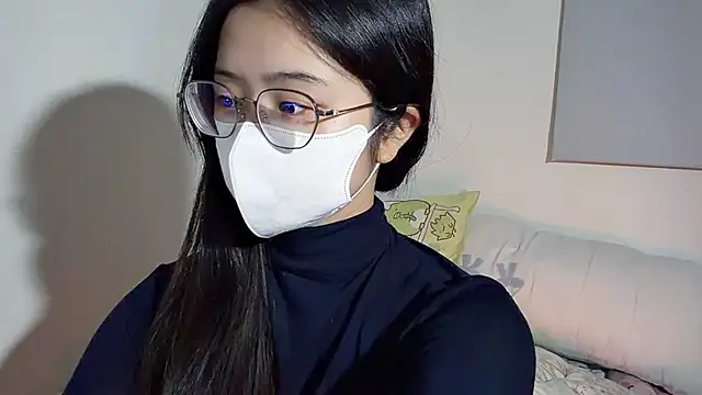 Snapshot of LHeart chatting on 01/13/26, 02:32 LHeart online show from 01/13/26, 02:32