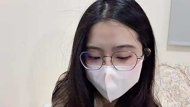 Snapshot of LHeart chatting on 02/28/26, 01:22 LHeart online show from 02/28/26, 01:22