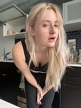 seeunexttuesday online show from 10/28/25, 06:40