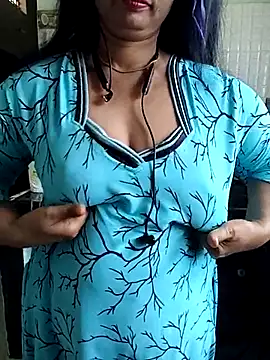 Snapshot of sesiteluguammayi chatting on 10/10/25, 05:41 sesiteluguammayi online show from 10/10/25, 05:41