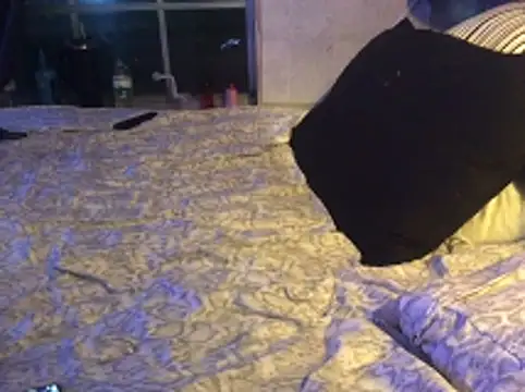 Snapshot of lilthicky352 chatting on 11/08/25, 05:33 lilthicky352 online show from 11/08/25, 05:33